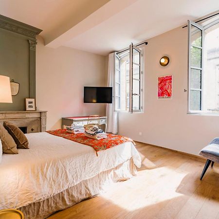 Le Petit Avignon - Chambres & Appartement A Deux Pas Du Pont D'Avignon Et Du Palais Des Papes Esterno foto
