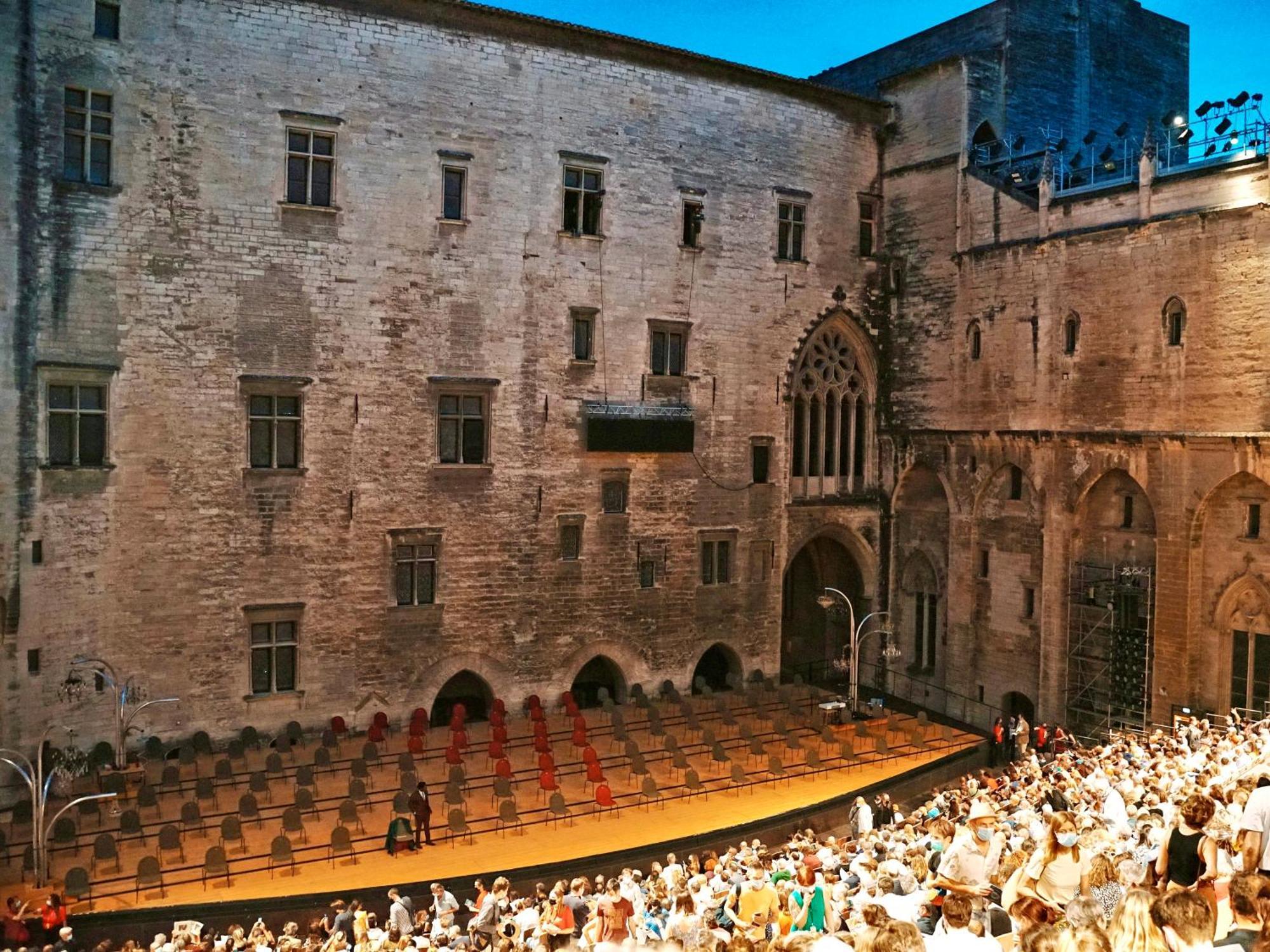 Le Petit Avignon - Chambres & Appartement A Deux Pas Du Pont D'Avignon Et Du Palais Des Papes Esterno foto